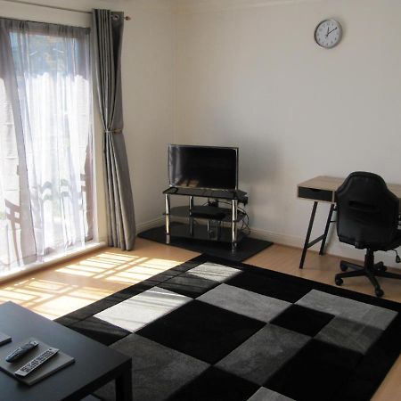 Cozy Off Road 2 Bedroom Cottage Apartment With Free Wi-Fi And Private Parking Glasgow Exteriér fotografie
