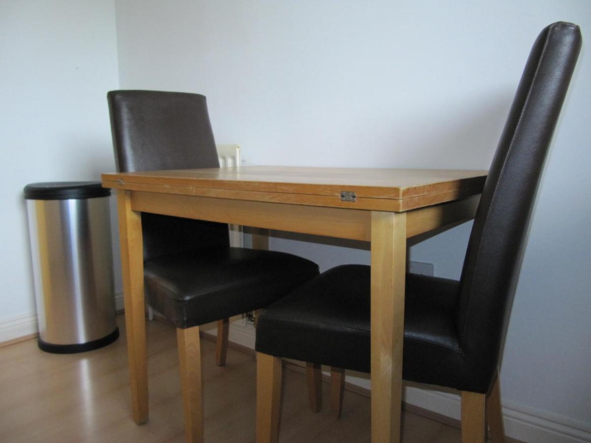 Cozy Off Road 2 Bedroom Cottage Apartment With Free Wi-Fi And Private Parking Glasgow Exteriér fotografie