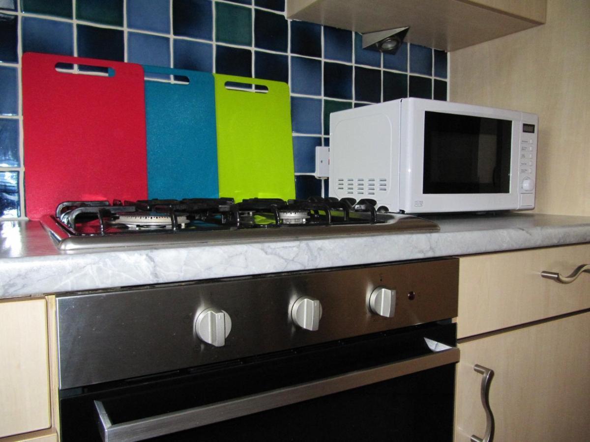 Cozy Off Road 2 Bedroom Cottage Apartment With Free Wi-Fi And Private Parking Glasgow Exteriér fotografie