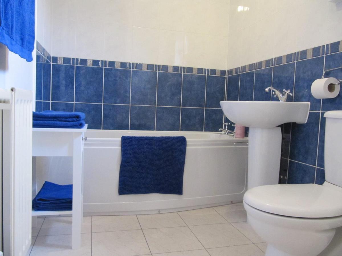 Cozy Off Road 2 Bedroom Cottage Apartment With Free Wi-Fi And Private Parking Glasgow Exteriér fotografie